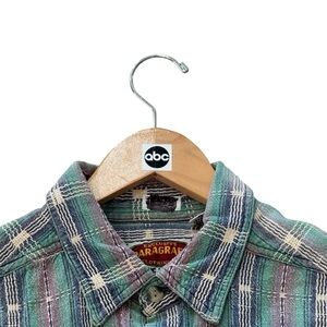 Universal Studios Movie and Tv Show Clothes XL 17 33/34 vtg paragraff mens shirt